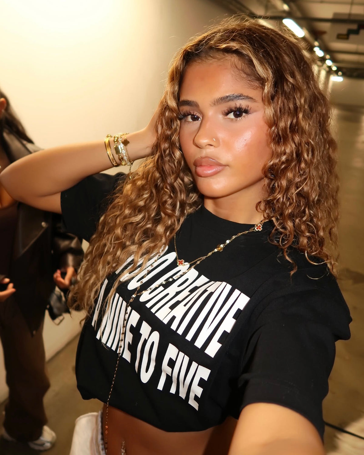 TOO CREATIVE TEE